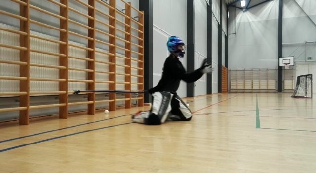 Improving leg strength with Swedish Ladder and Rubberband